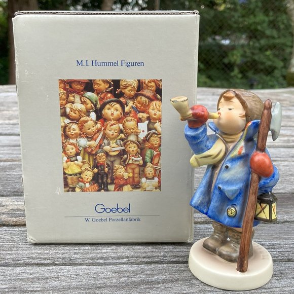 💯 Authentic Goebel Vintage Hummel "Hear Ye, Hear Ye" with Original Box #418 - Picture 1 of 12